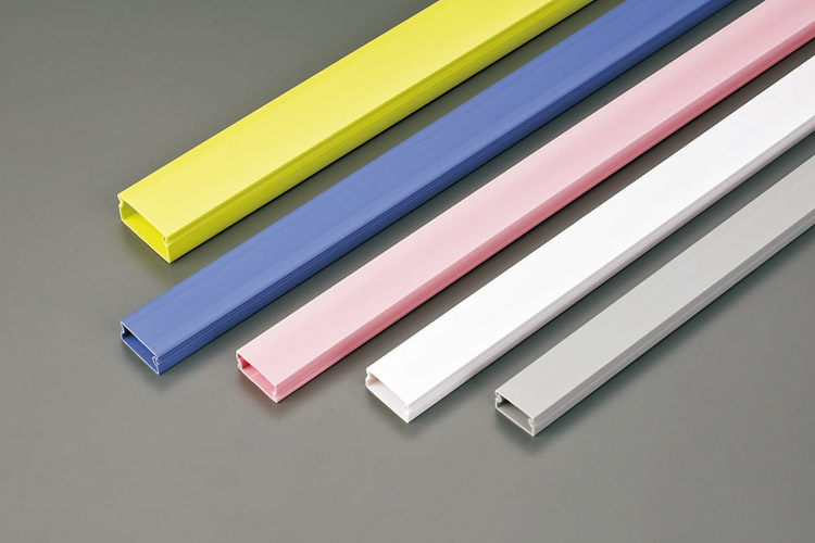 装潢彩色配线槽